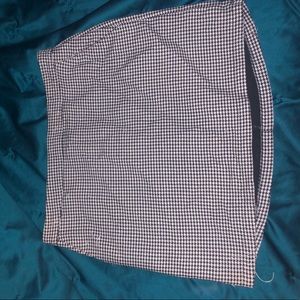 Houndstooth mini skirt
